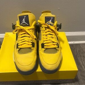 Jordan 4 lighting